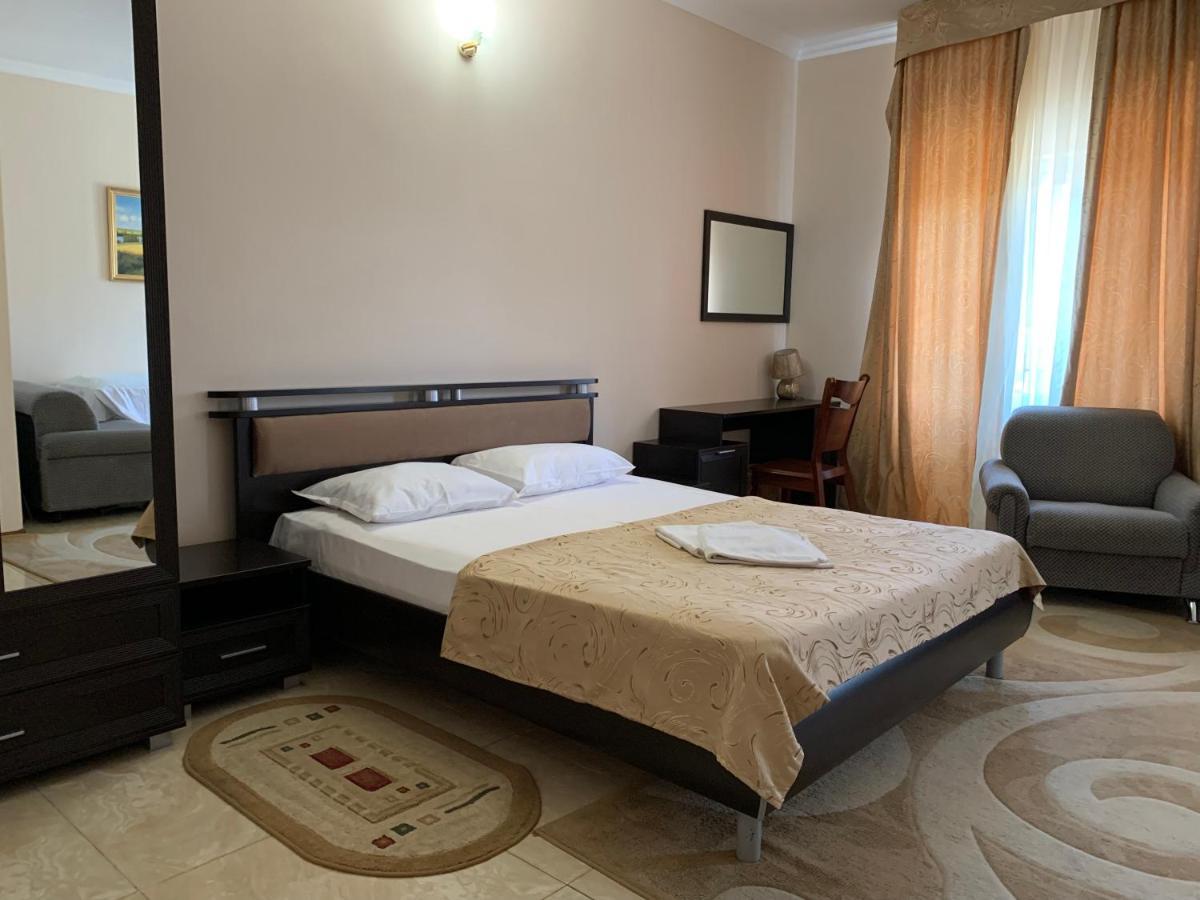 Guest House Aphyn Leto Гагра Экстерьер фото